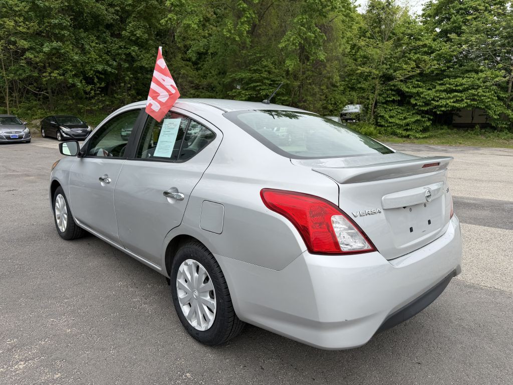 2019 Nissan Versa Image 5