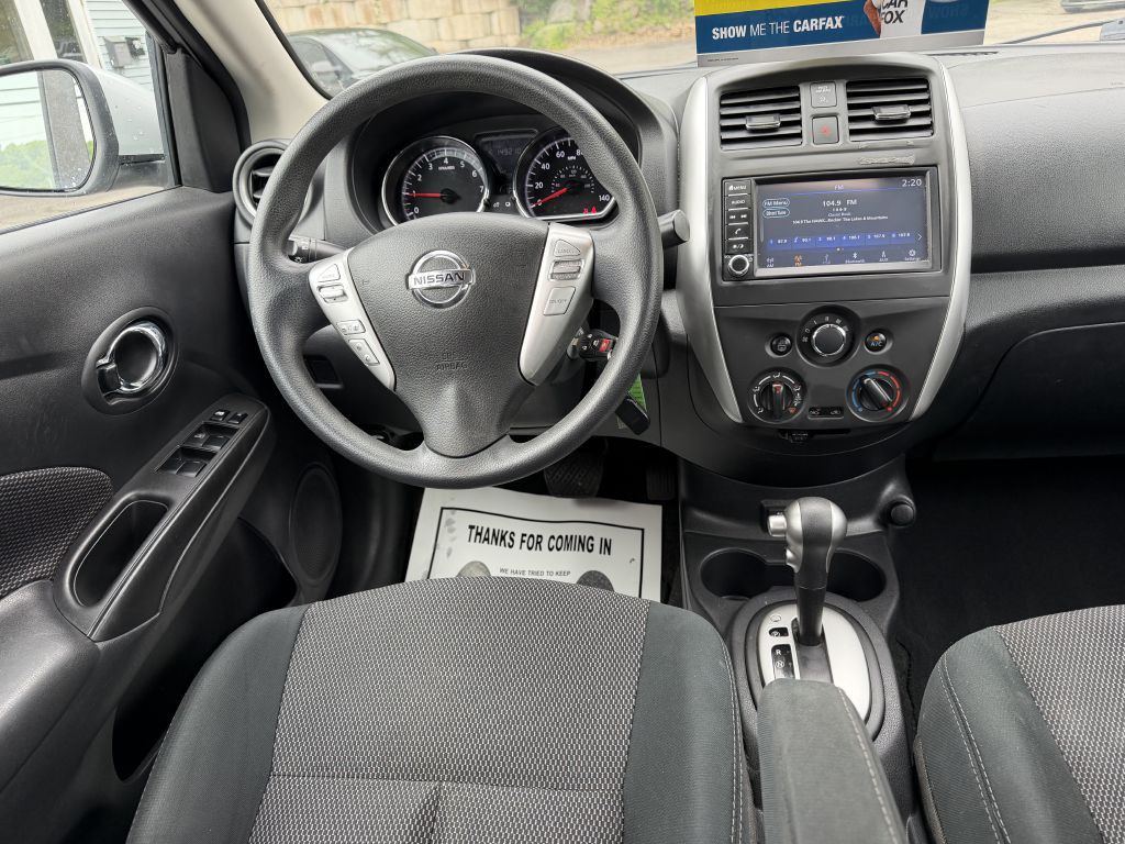 2019 Nissan Versa Image 10