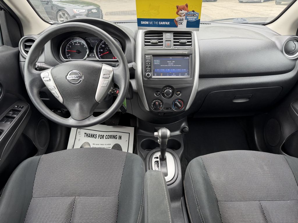 2019 Nissan Versa Image 11