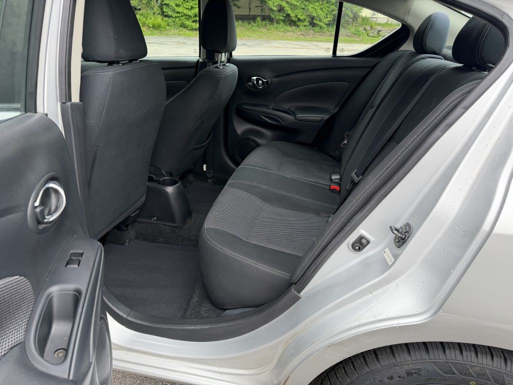 2019 Nissan Versa Image 23