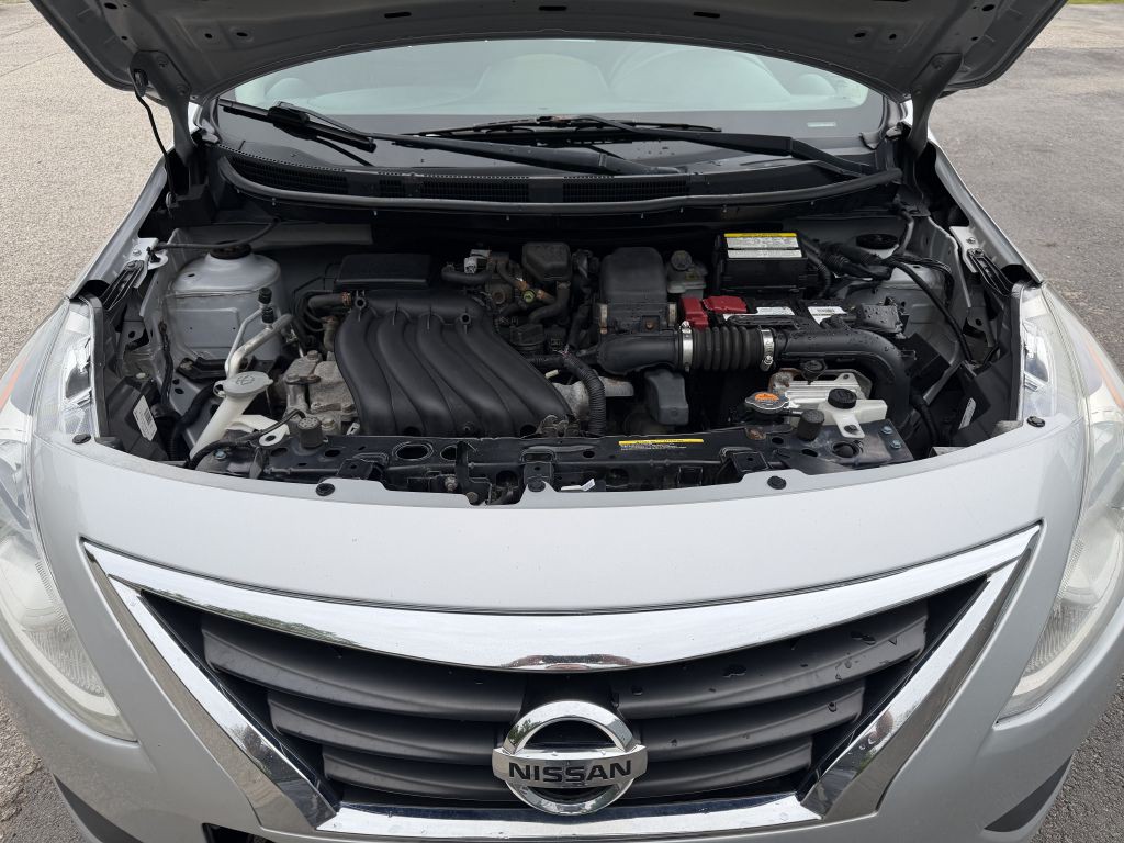 2019 Nissan Versa Image 27
