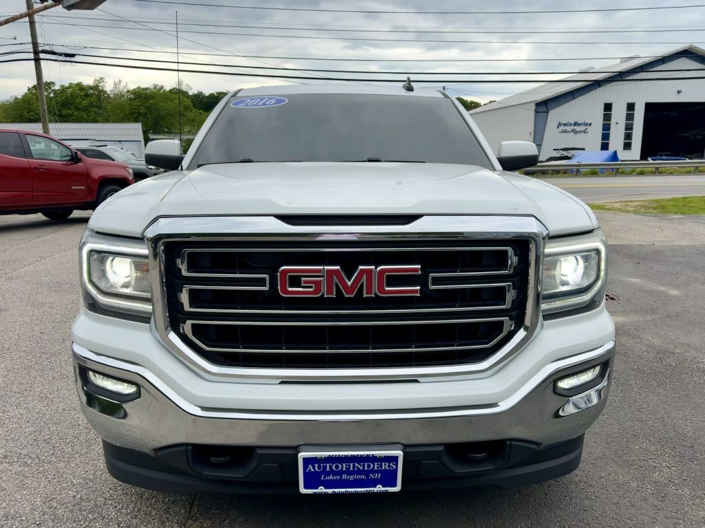 2016 GMC Sierra Image 2