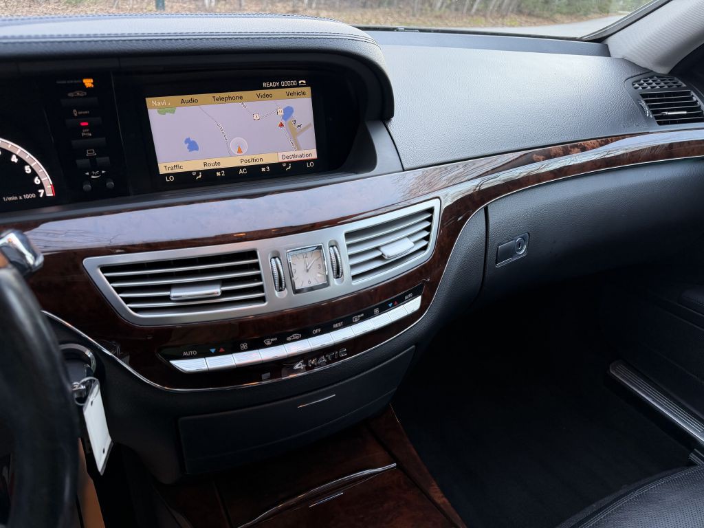 2012 Mercedes-Benz S-Class Image 15