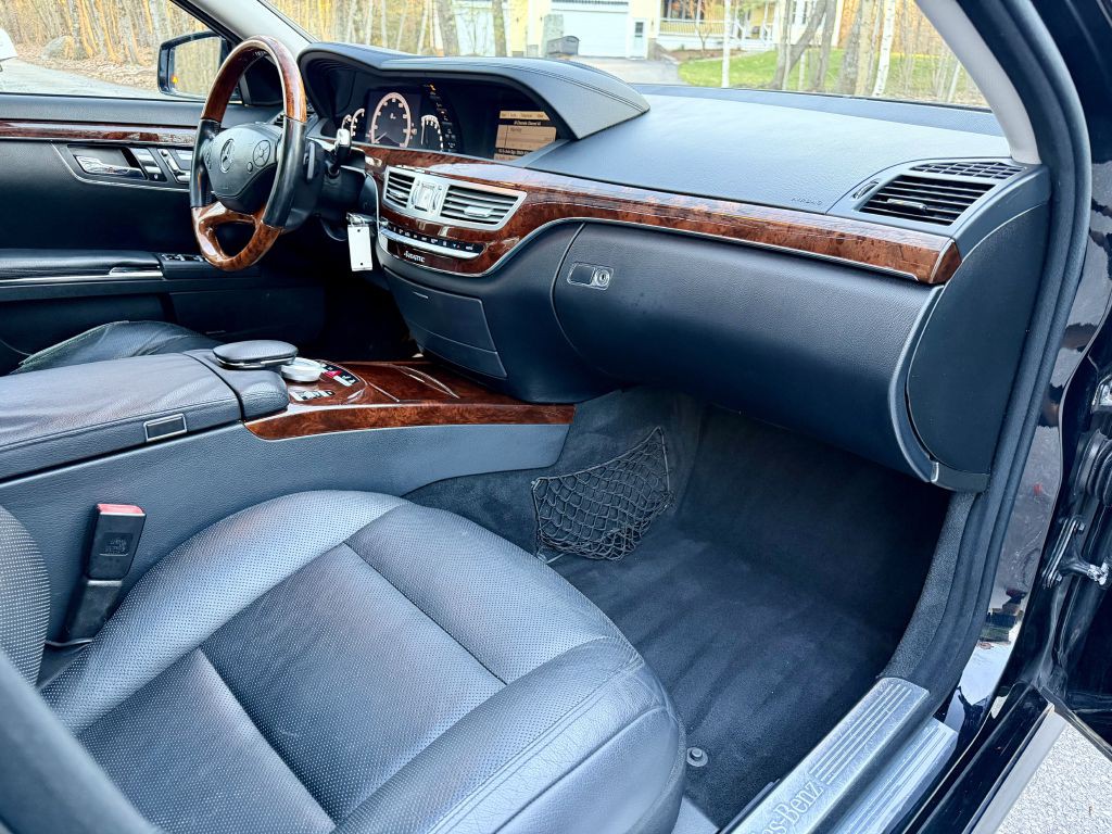 2012 Mercedes-Benz S-Class Image 24