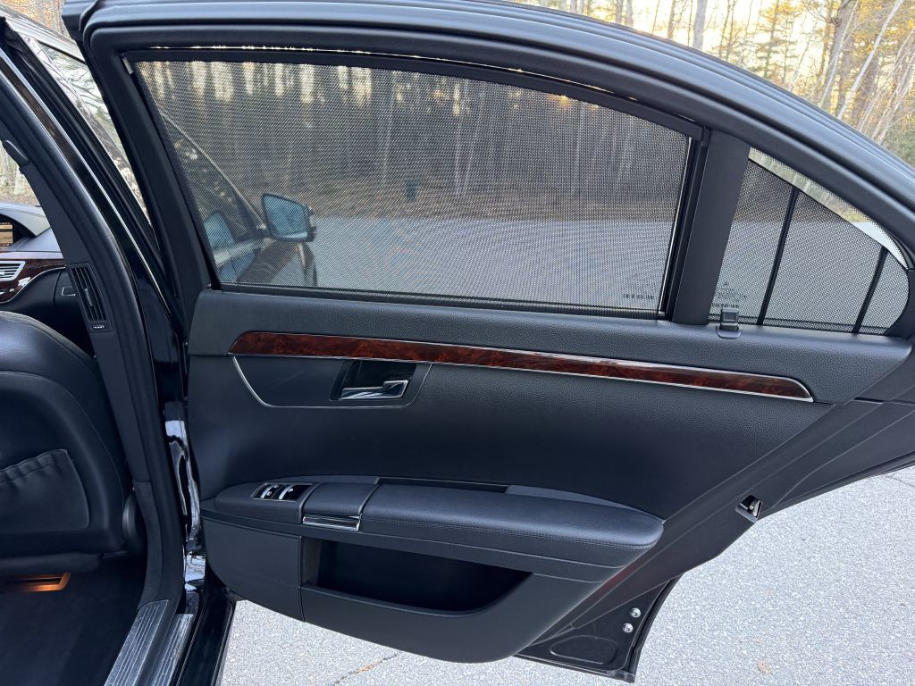 2012 Mercedes-Benz S-Class Image 31