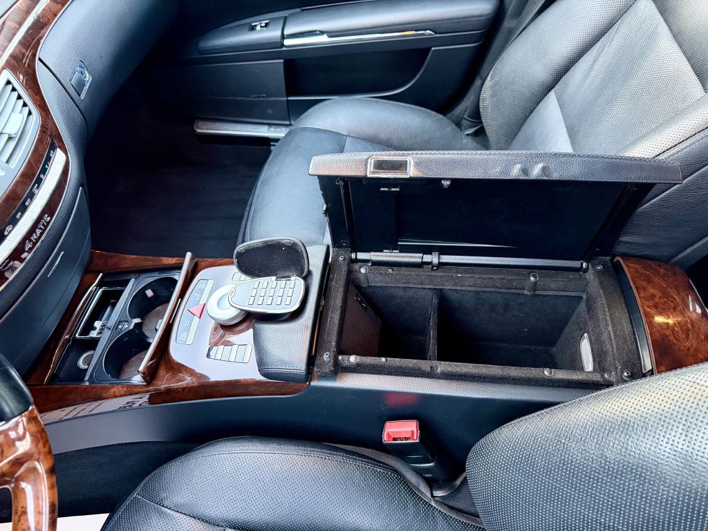 2012 Mercedes-Benz S-Class Image 35