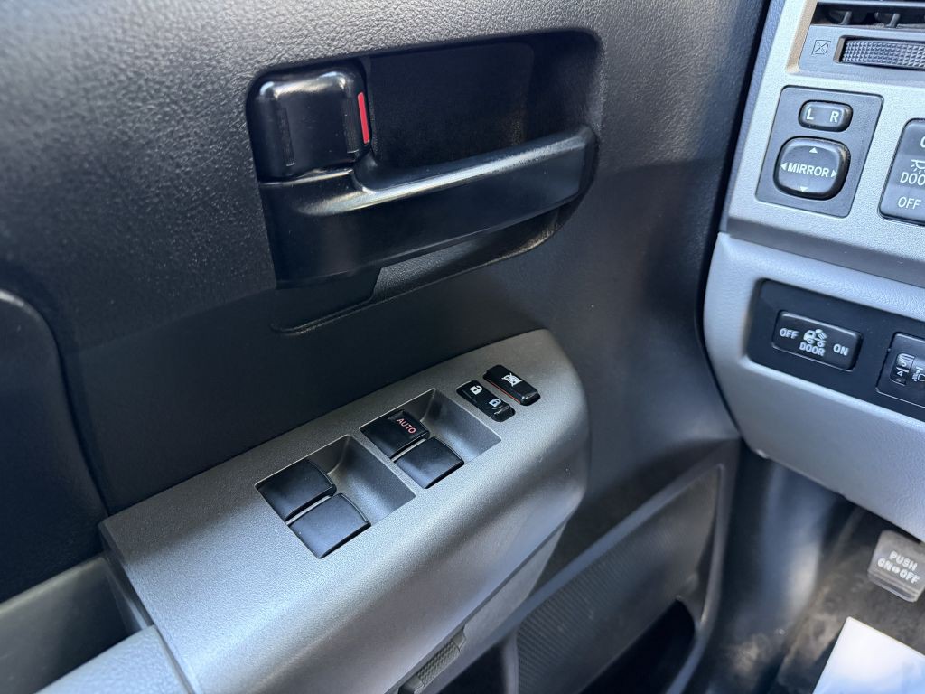 2012 Toyota Tundra Image 16