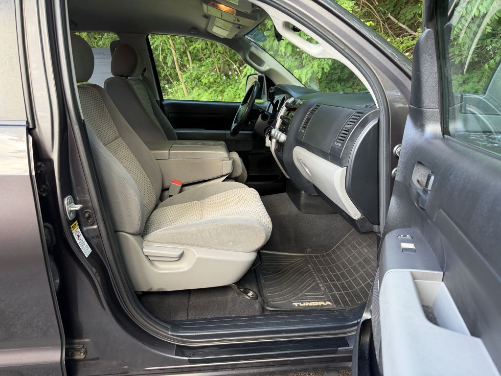 2012 Toyota Tundra Image 21