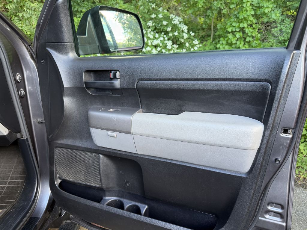 2012 Toyota Tundra Image 22