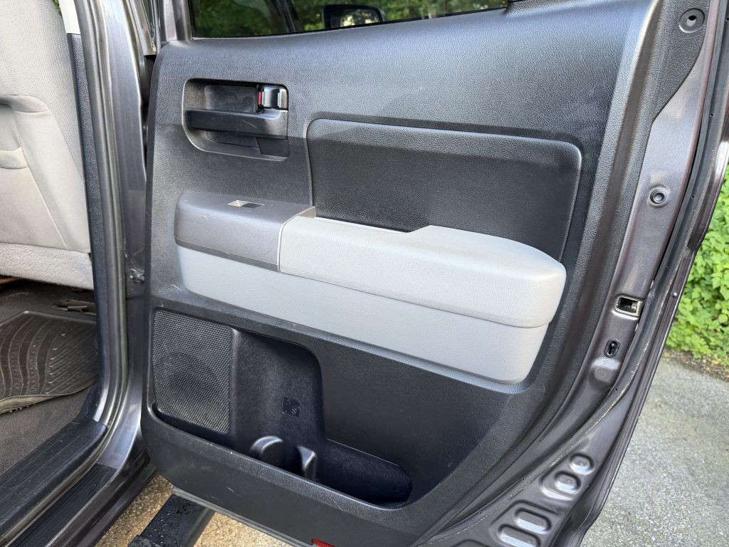 2012 Toyota Tundra Image 25