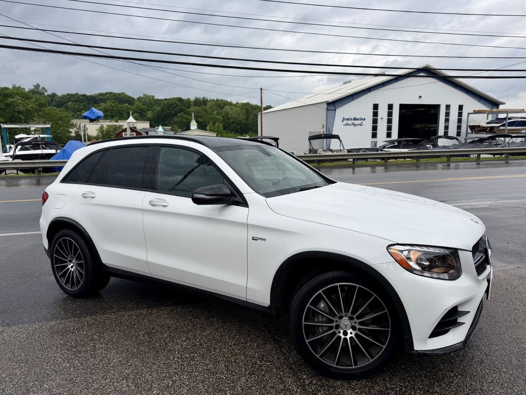 2017 Mercedes-Benz GLC-Class Image 1