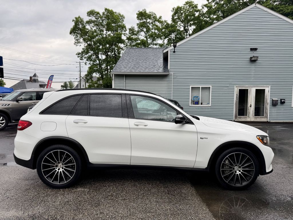 2017 Mercedes-Benz GLC-Class Image 8