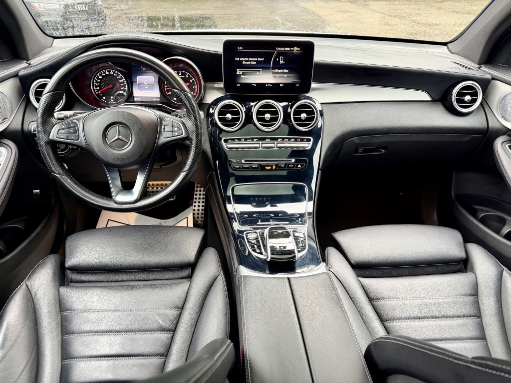 2017 Mercedes-Benz GLC-Class Image 13
