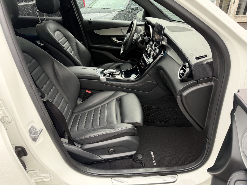 2017 Mercedes-Benz GLC-Class Image 26