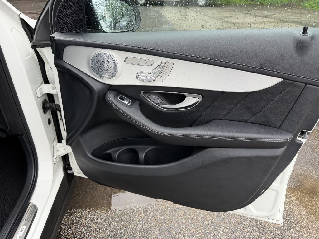 2017 Mercedes-Benz GLC-Class Image 28