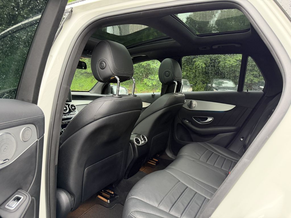 2017 Mercedes-Benz GLC-Class Image 33