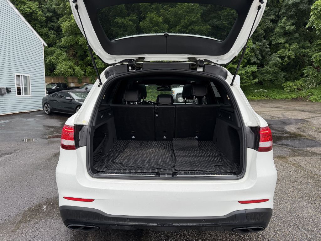 2017 Mercedes-Benz GLC-Class Image 35