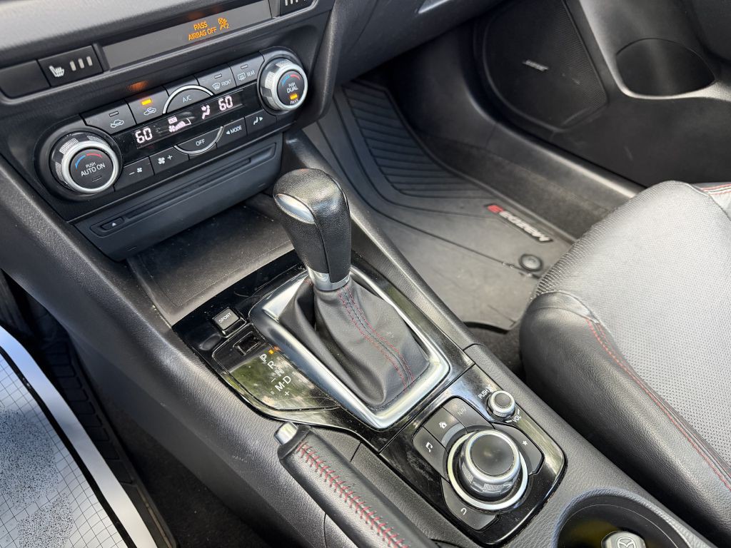 2015 Mazda Mazda3 Image 14