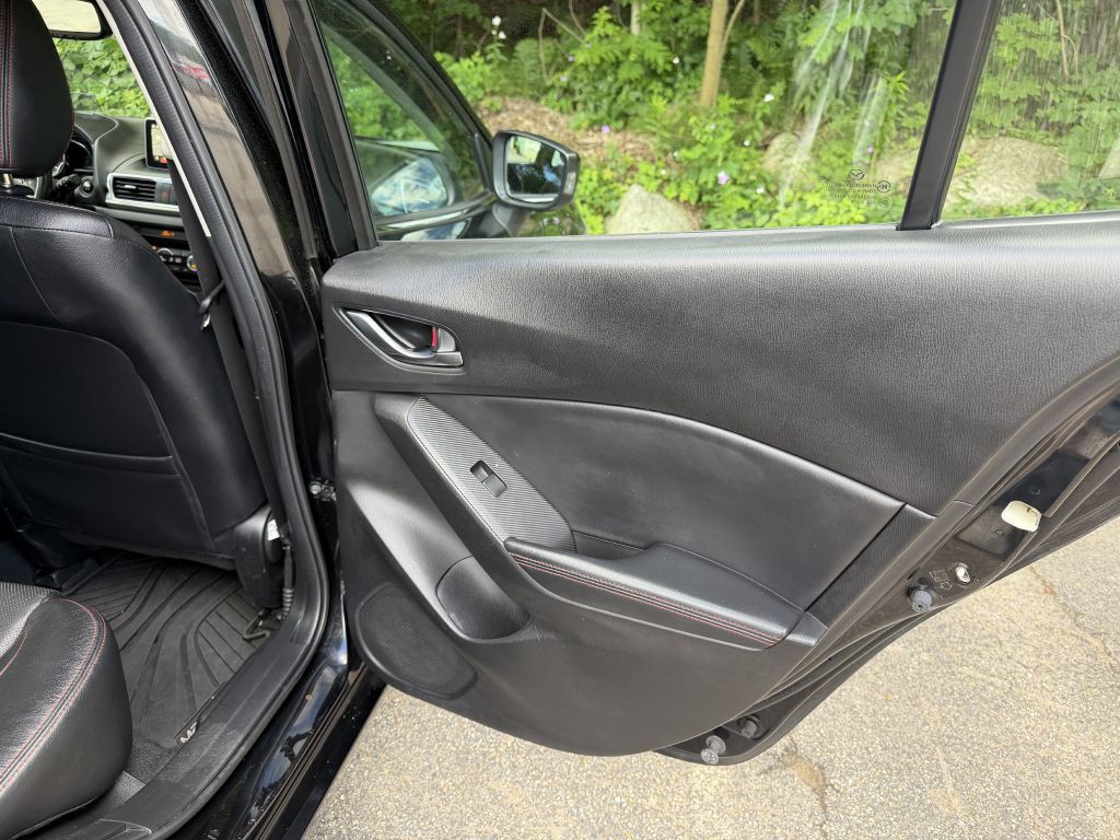 2015 Mazda Mazda3 Image 25