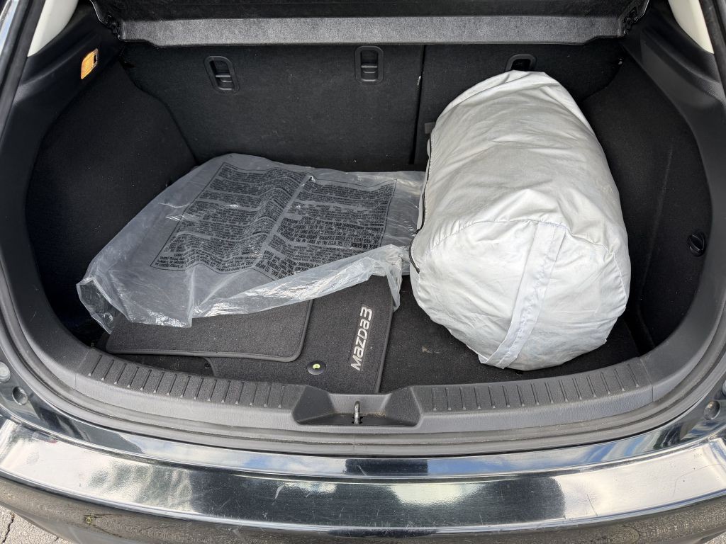 2015 Mazda Mazda3 Image 30