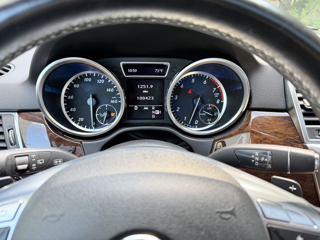 2012 Mercedes-Benz M-Class Image 12