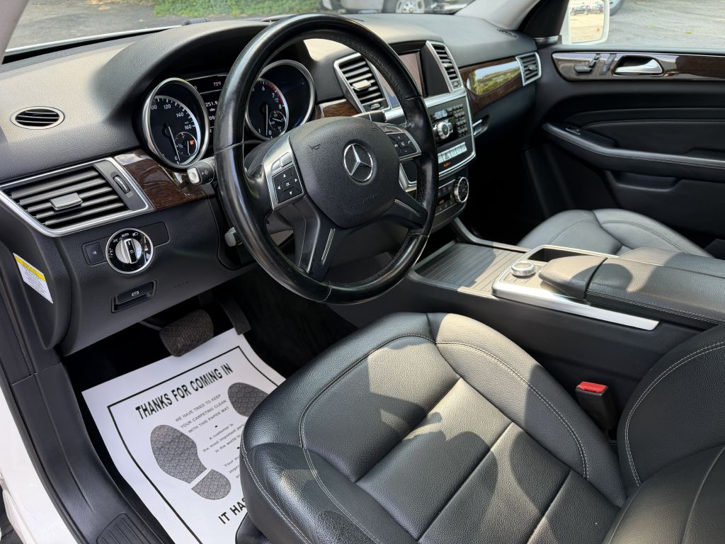 2012 Mercedes-Benz M-Class Image 18