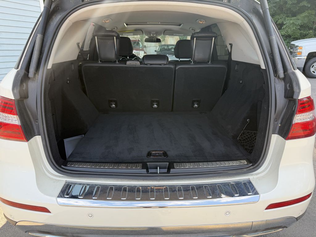 2012 Mercedes-Benz M-Class Image 32
