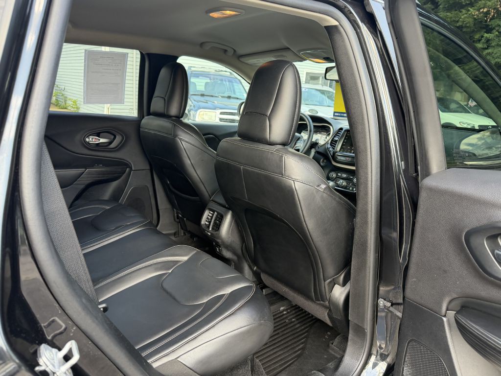 2014 Jeep Cherokee Image 30