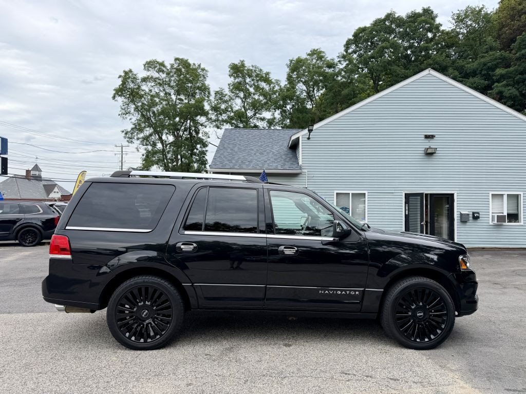 2015 Lincoln Navigator Image 8