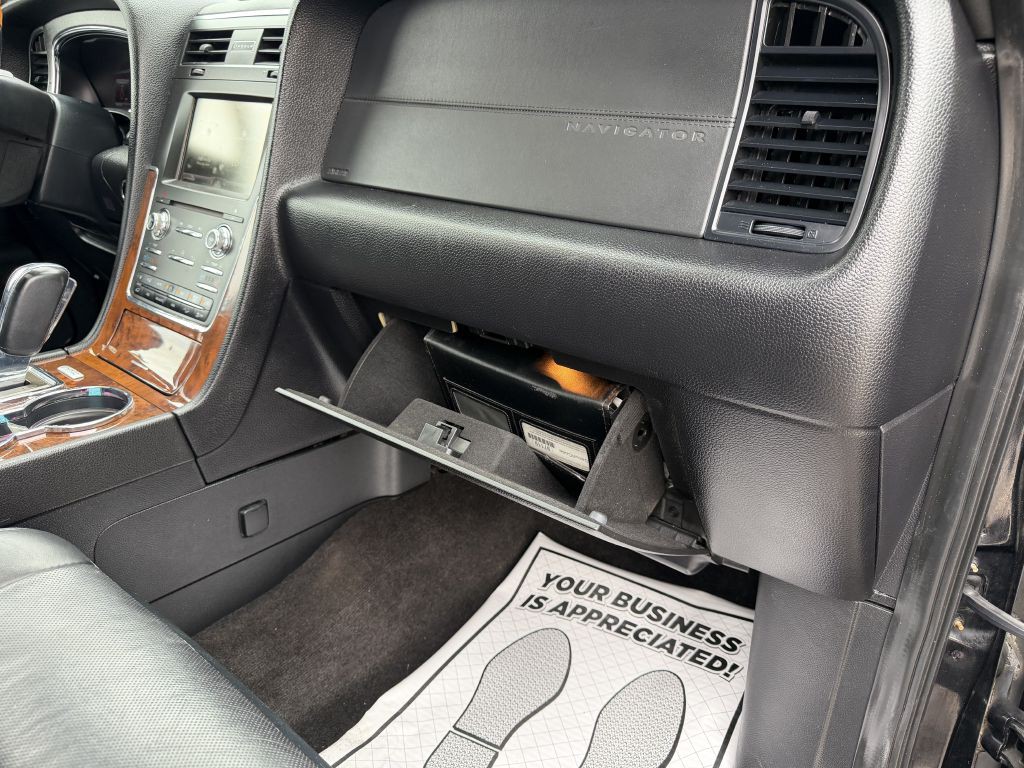 2015 Lincoln Navigator Image 27