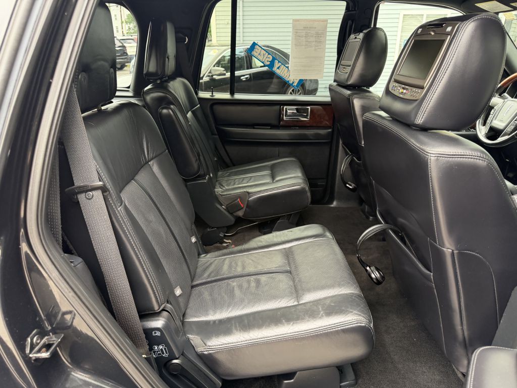 2015 Lincoln Navigator Image 29