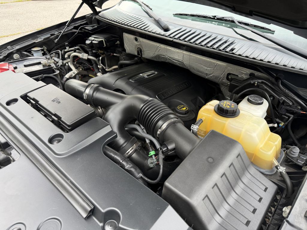 2015 Lincoln Navigator Image 40