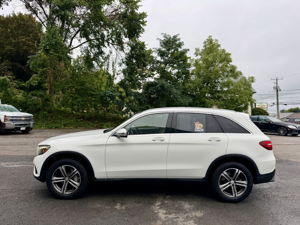 2016 Mercedes-Benz GLC-Class Image 4