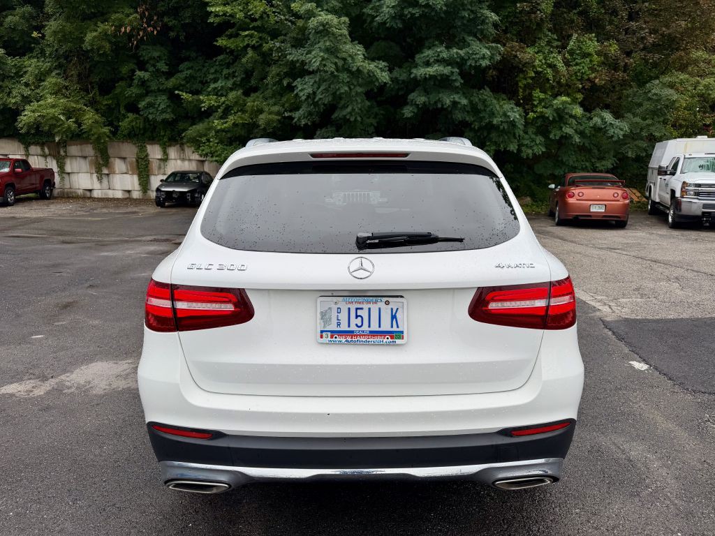 2016 Mercedes-Benz GLC-Class Image 6