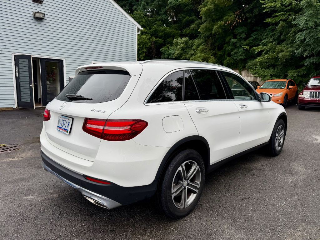 2016 Mercedes-Benz GLC-Class Image 7
