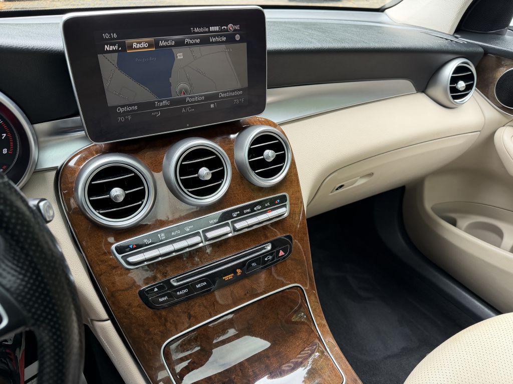 2016 Mercedes-Benz GLC-Class Image 15