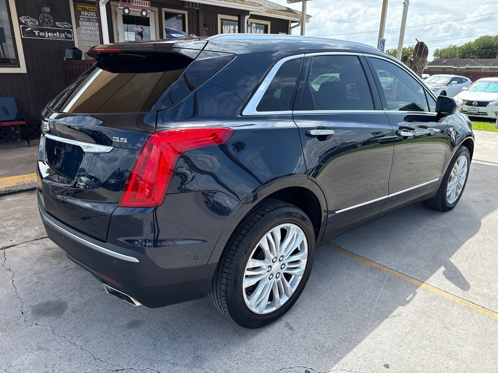 2017 Cadillac XT5 Image 8