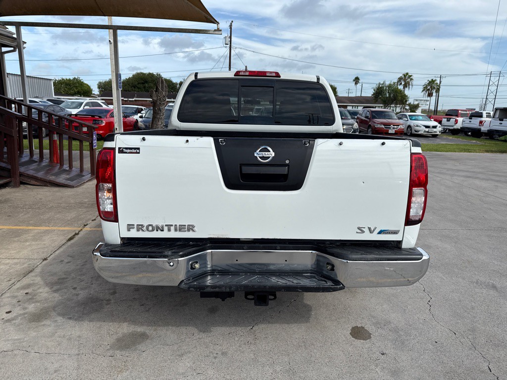 2017 Nissan Frontier Image 6