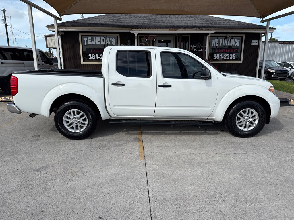 2017 Nissan Frontier Image 8