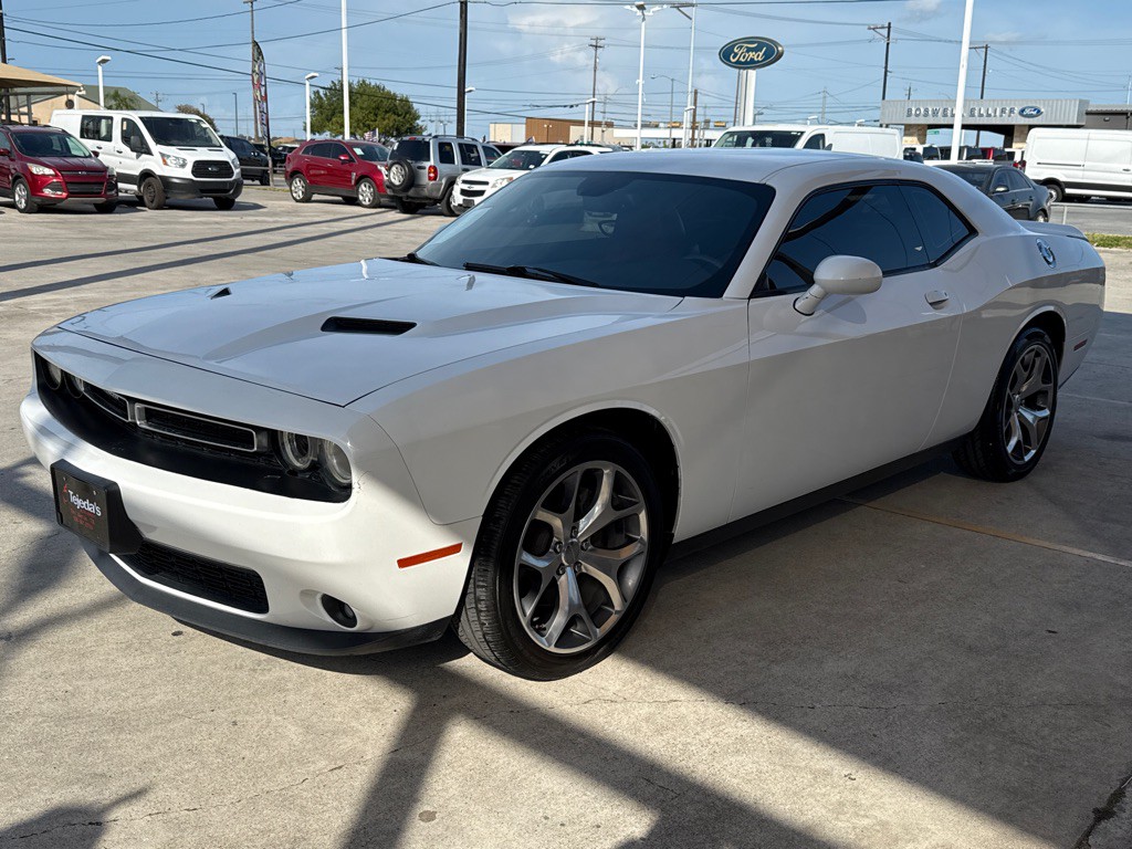 2015 Dodge Challenger Image 3