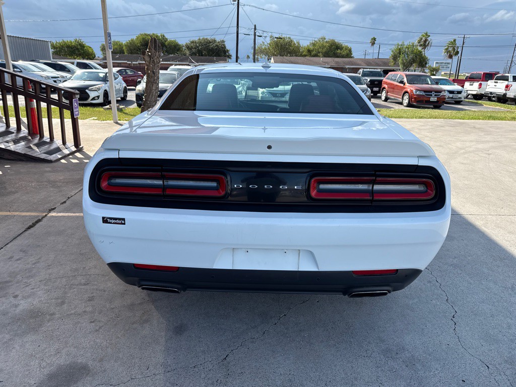 2015 Dodge Challenger Image 6