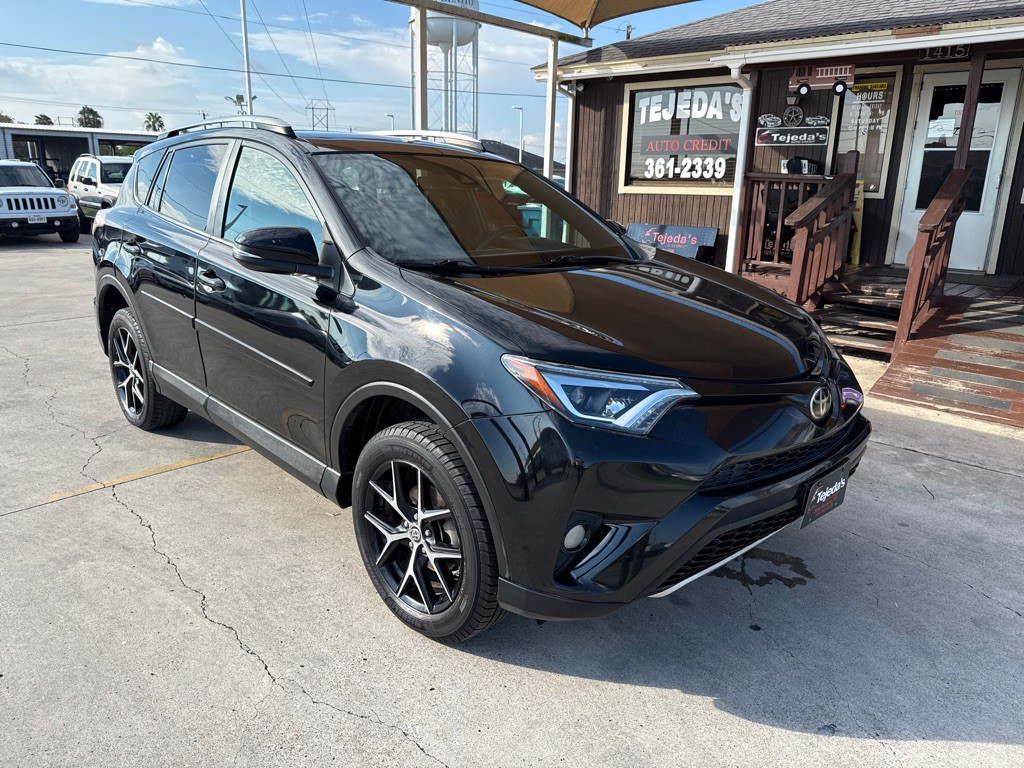 2017 Toyota Rav4 Image 1