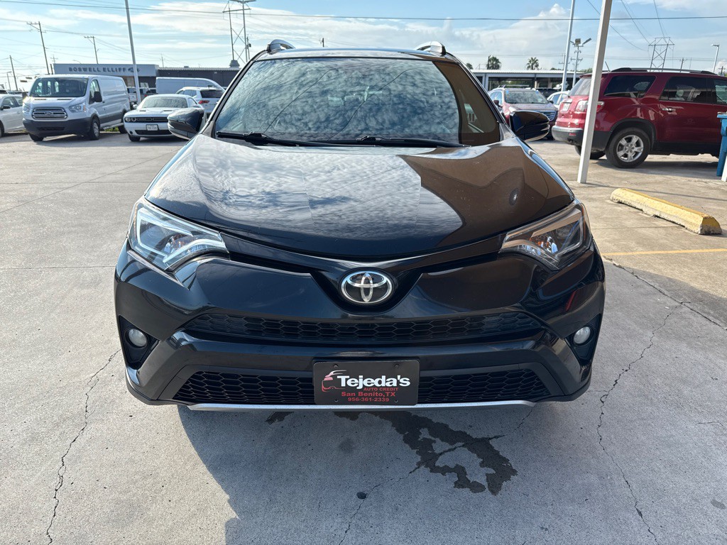 2017 Toyota Rav4 Image 2