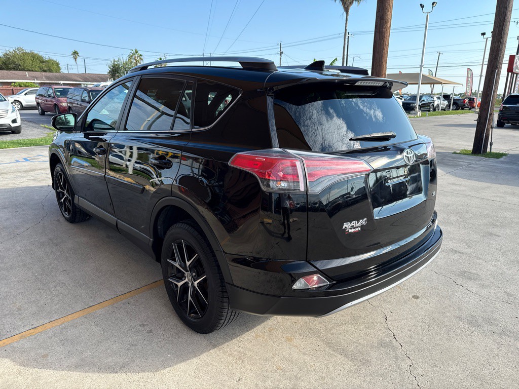 2017 Toyota Rav4 Image 5