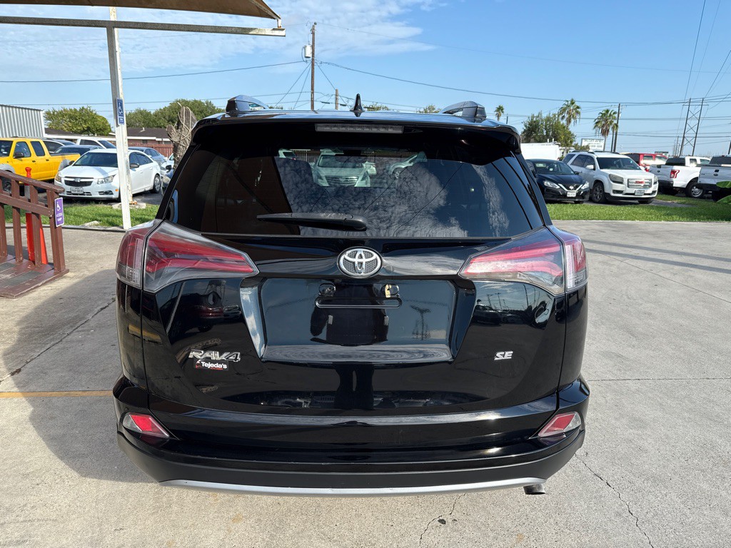 2017 Toyota Rav4 Image 6