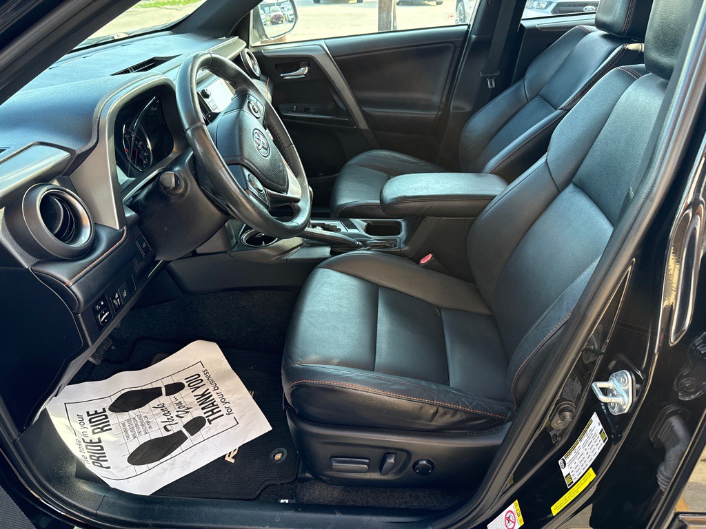 2017 Toyota Rav4 Image 12