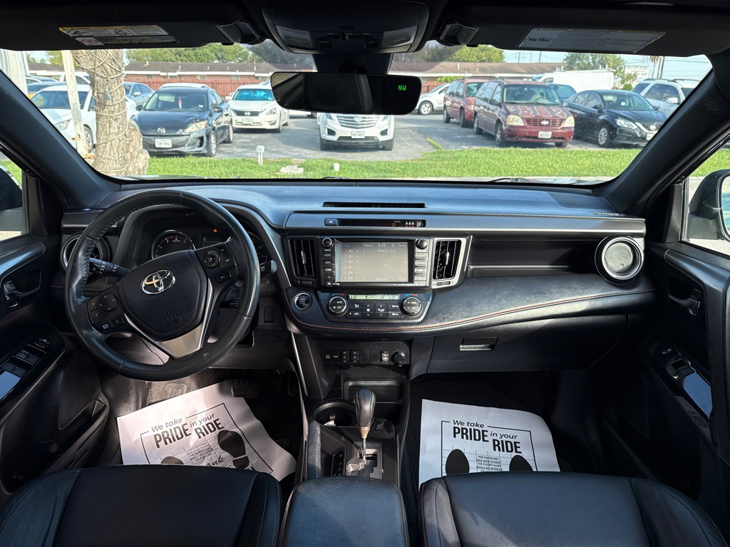 2017 Toyota Rav4 Image 16
