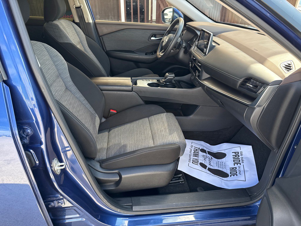 2023 Nissan Rogue Image 16