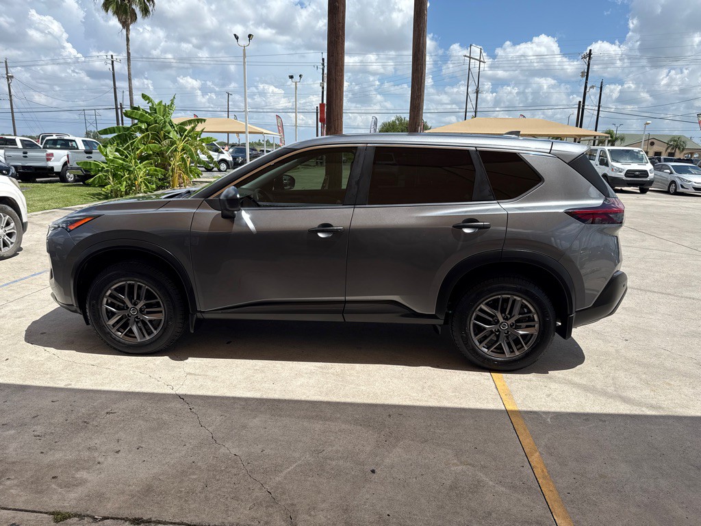 2021 Nissan Rogue Image 4