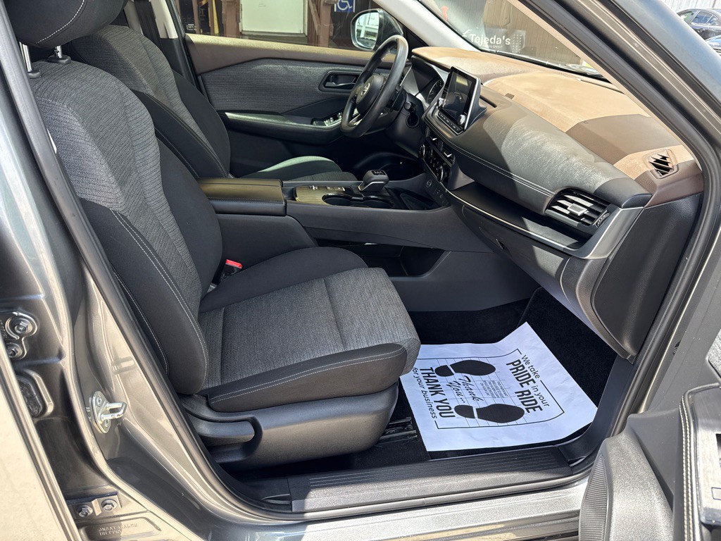 2021 Nissan Rogue Image 15